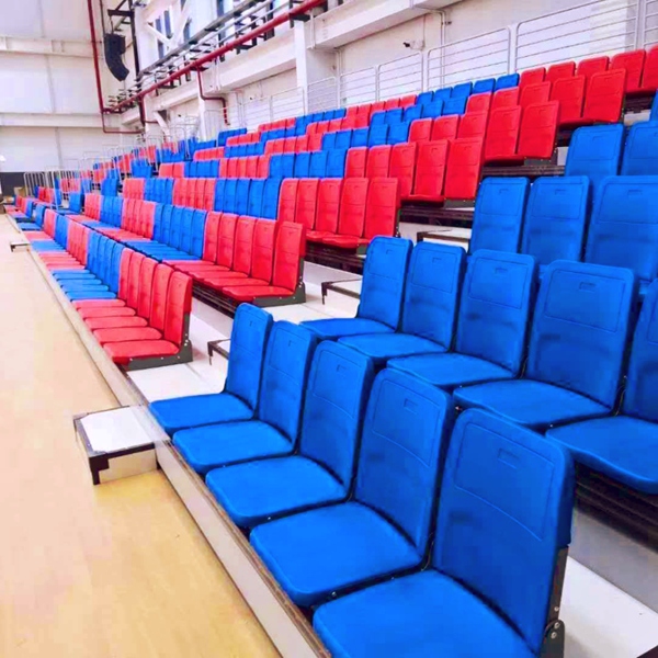 Telescopic Bleacher with Folding Seats